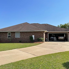 Restoring-homeowners-property-to-like-new-condition-using-house-washing-and-surface-cleaning-in-Northwest-Pensacola 3